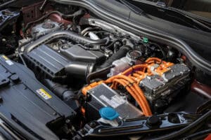 Cleaning a hybrid engine